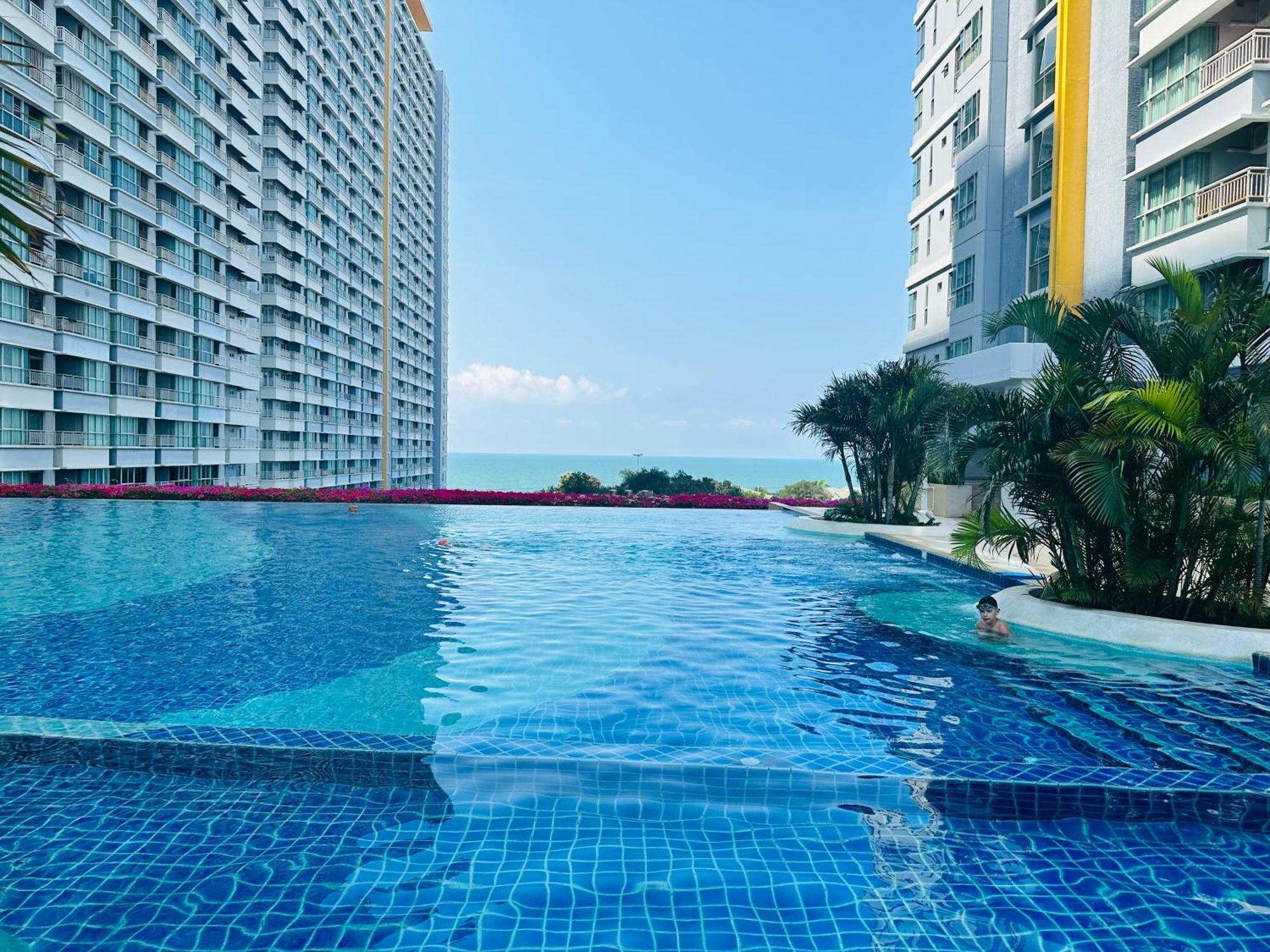 Seaview Beach Room Lumpini-Pool And Gym Face To Ocean Jomtien pláž Exteriér fotografie