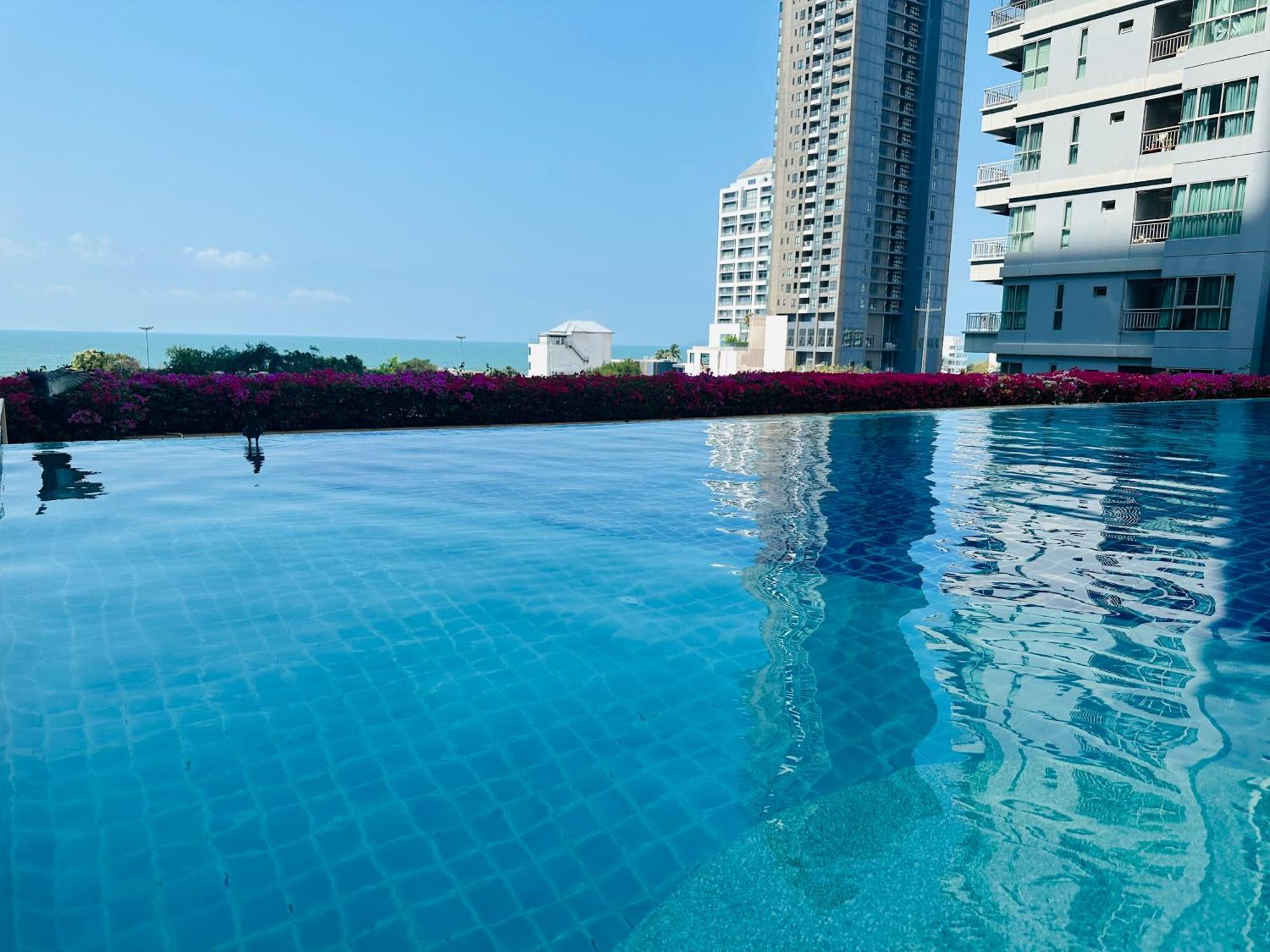 Seaview Beach Room Lumpini-Pool And Gym Face To Ocean Jomtien pláž Exteriér fotografie