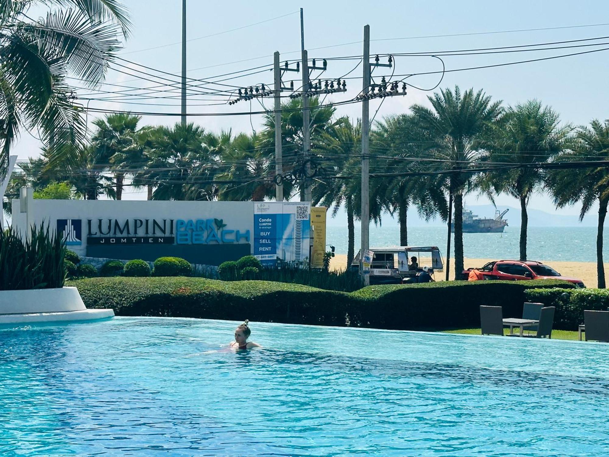 Seaview Beach Room Lumpini-Pool And Gym Face To Ocean Jomtien pláž Exteriér fotografie