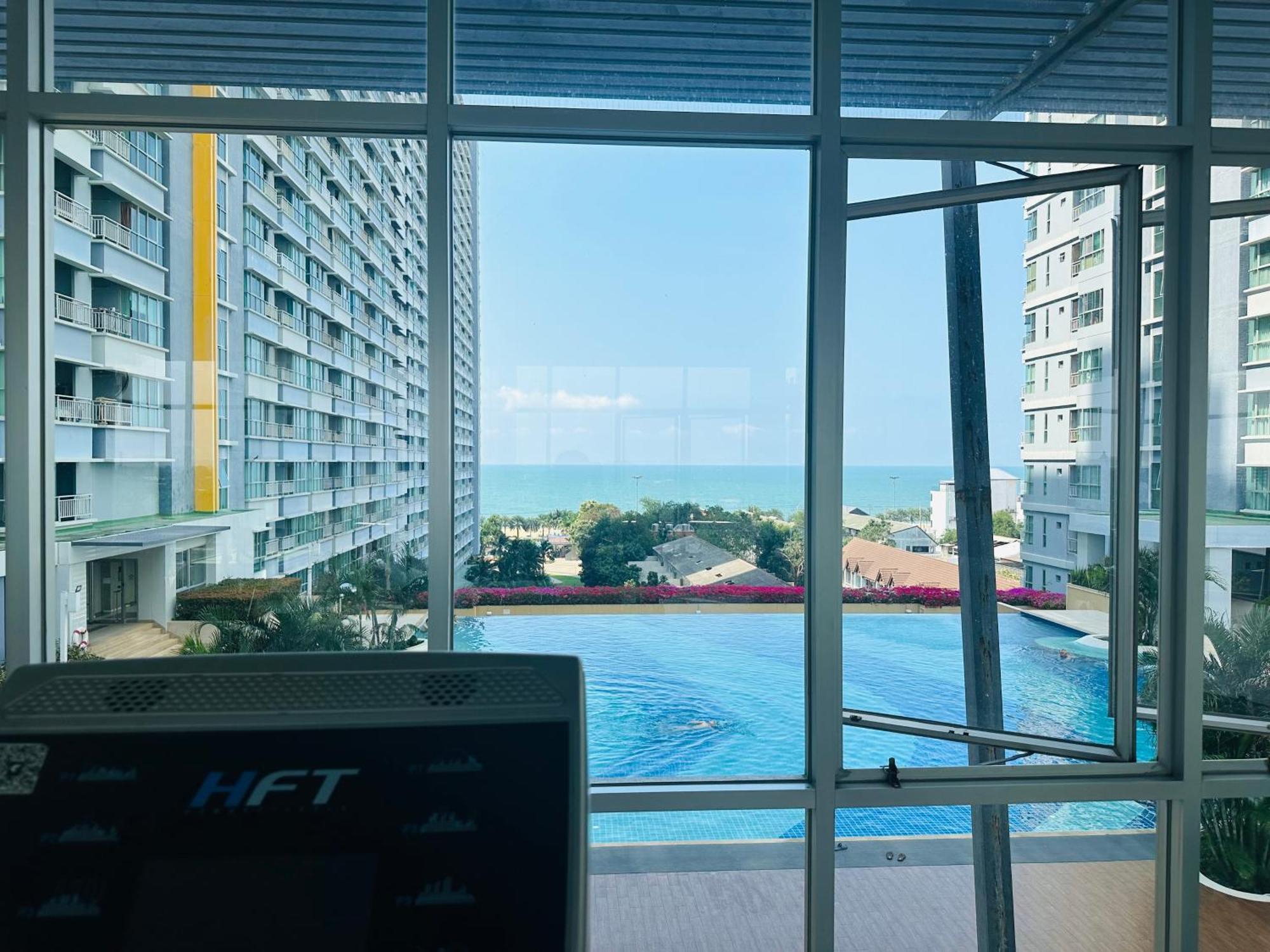 Seaview Beach Room Lumpini-Pool And Gym Face To Ocean Jomtien pláž Exteriér fotografie