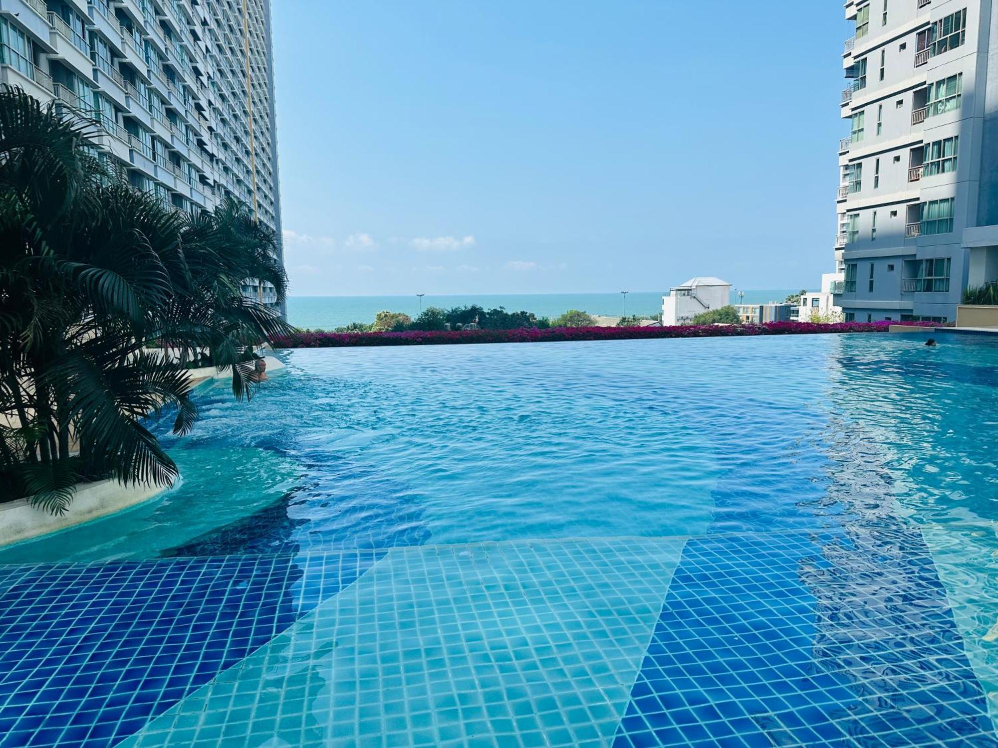 Seaview Beach Room Lumpini-Pool And Gym Face To Ocean Jomtien pláž Exteriér fotografie